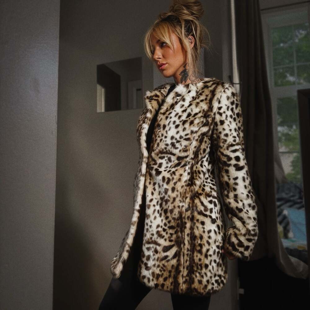 Twelve by Twelve Leopard Print Faux Fur Coat Size M